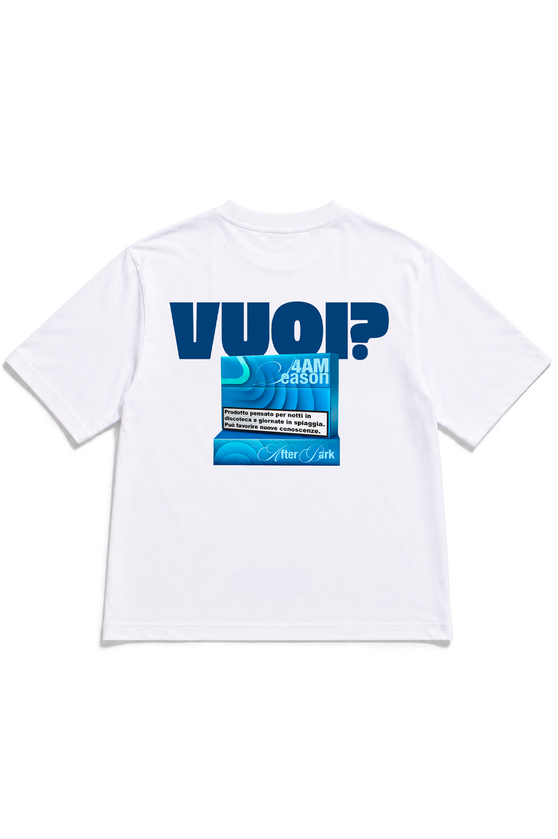 Retro della t-shirt oversize bianca VUOI? di 4AM Season con grafica azzurra stampata sul retro