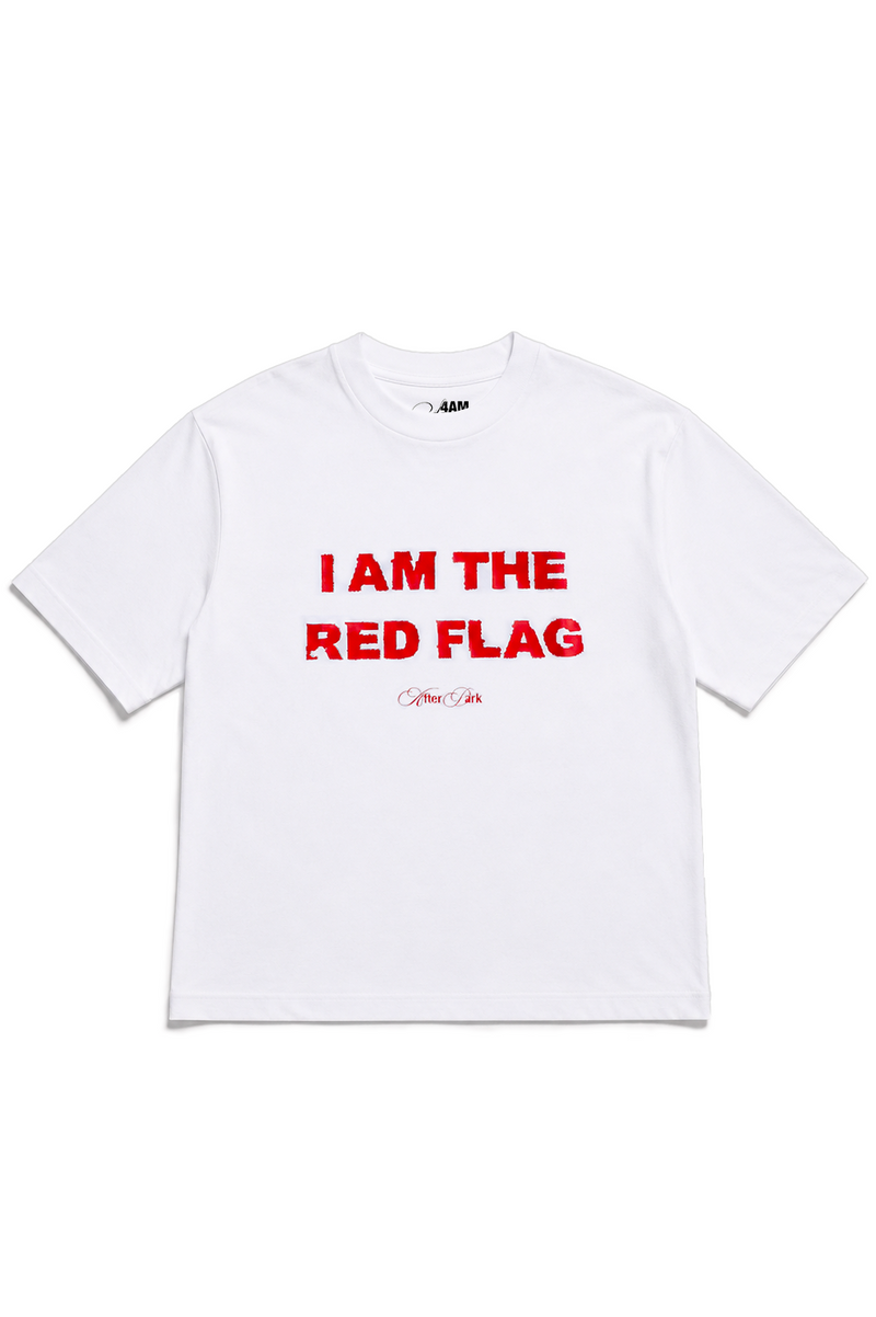 T-shirt oversize bianca I AM THE RED FLAG con stampa frontale rossa - 4AM Season